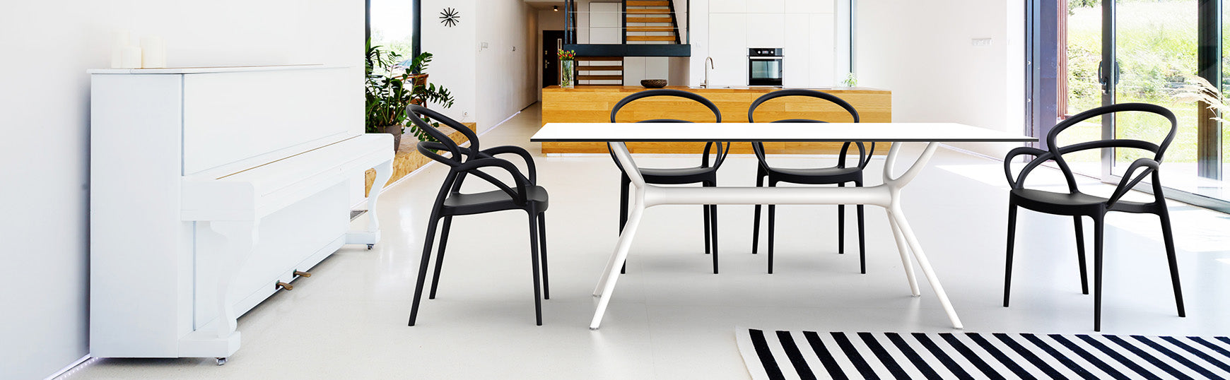 Molly Armchair