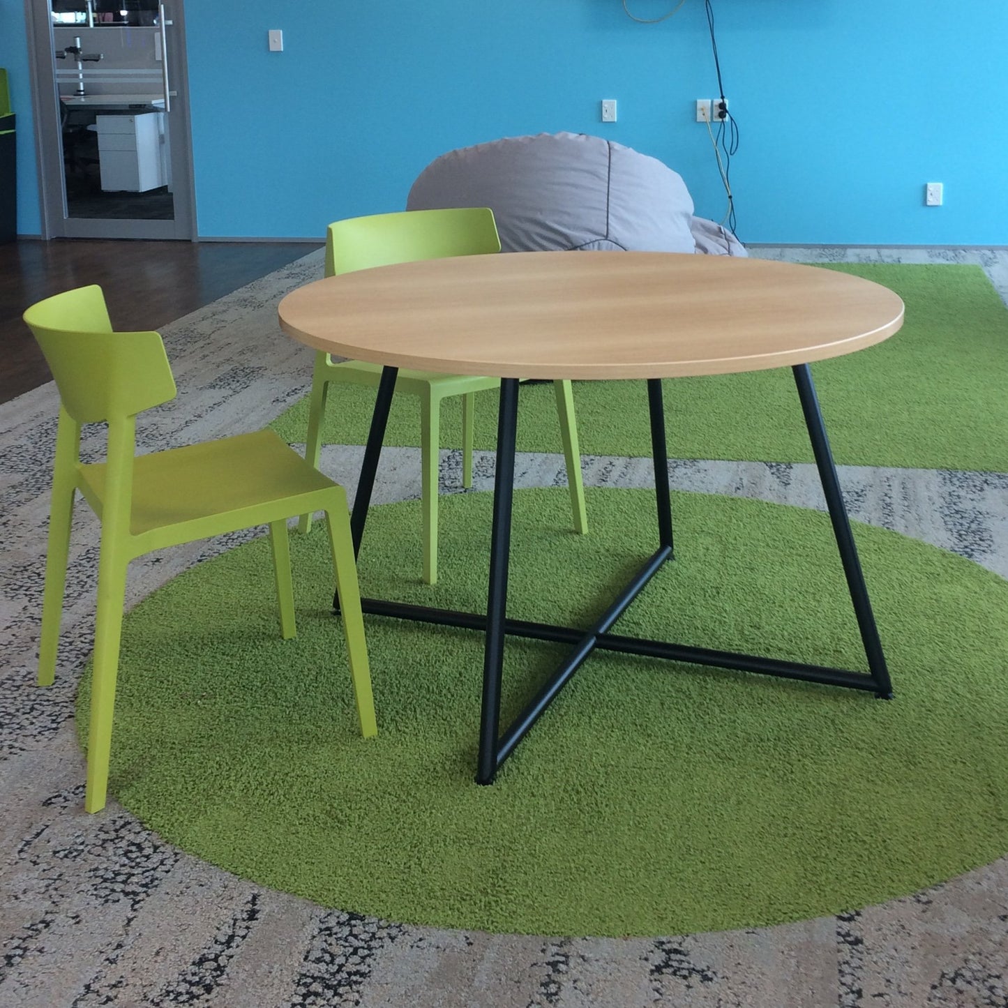 Criss Cross Table